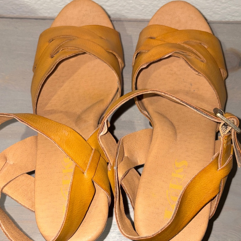 Kork-Ease Mustard Platform Sandals - Picture 15 of 16